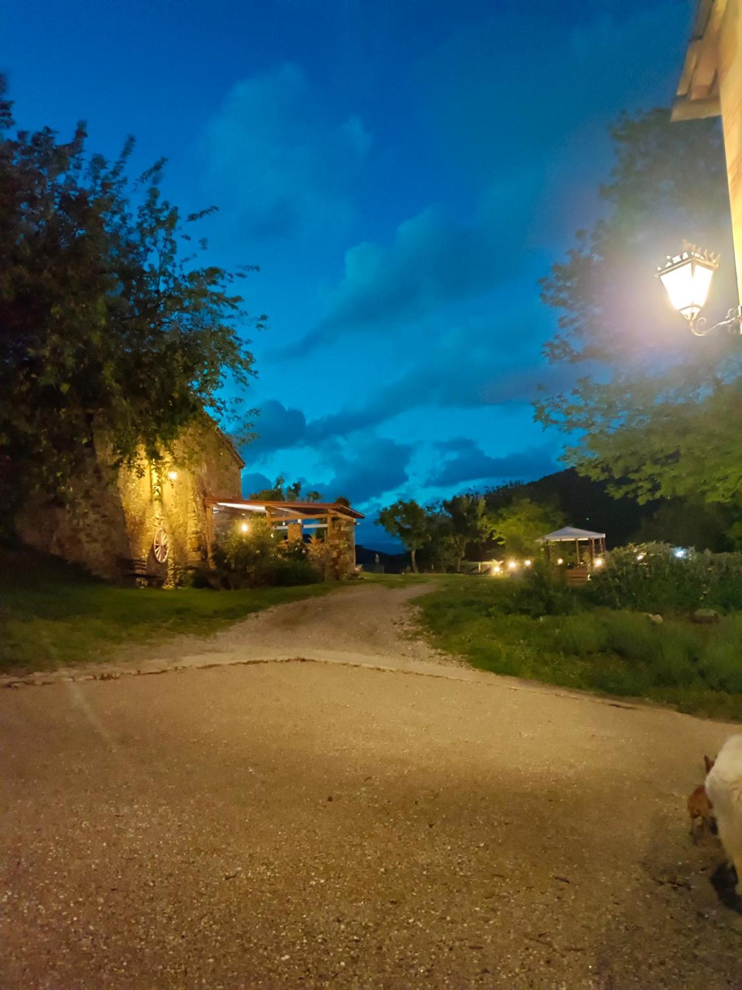 洛坎达迪阿尔伯瑞住宿加早餐旅馆 博尔戈圣洛伦索 外观 照片